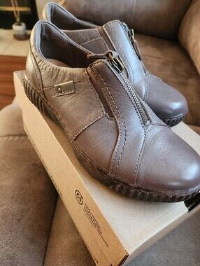Clarks Shoes